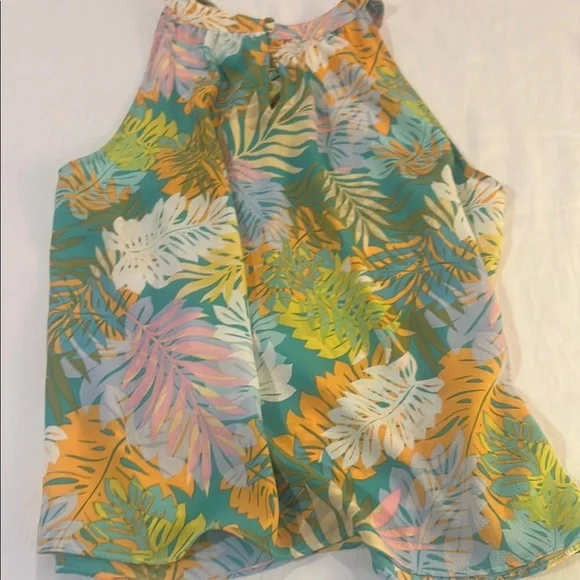 Rose + Olive Tropical Halter Neck Relaxed Blouse - Picture 4 of 6